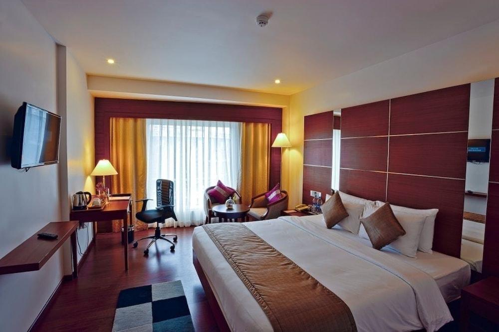 Hotel Olive Downtown à Kochi Extérieur photo